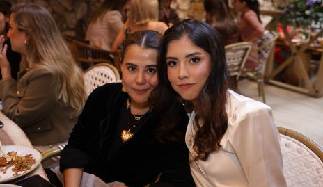  Daniela Fonseca y Paola Dávila.