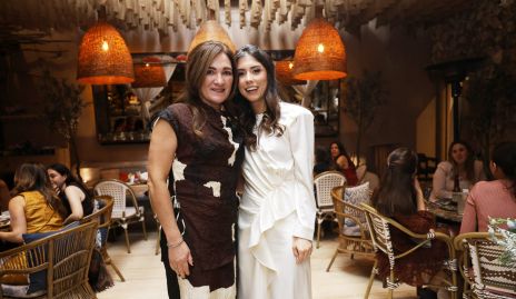  Ana María Anaya y Paola Dávila.