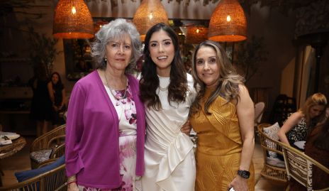  Jazmín Kajira, Paola Dávila y Martha Chalita.