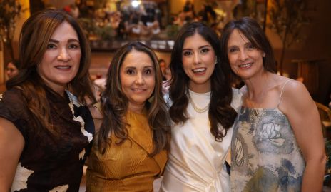  Ana María Anaya, Martha Chalita, Paola Dávila y Marisol Pérez.