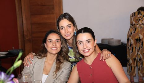  Gabriela Díaz Infante, Lorena Andrés y Marcela Díaz Infante.
