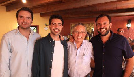  Ricardo Espinosa, Rodrigo Espinosa, Fabián Espinosa y Mauricio Espinosa.
