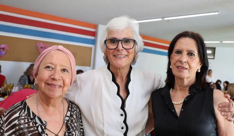  María de los Ángeles Pérez, Irene Benavente y María Villasuso.