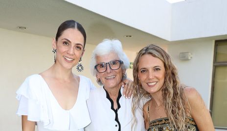  Gabriela Benavente, Irene Gabriela Benavente y Priscila González.