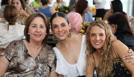  Carmen Guerra, Gabriela Benavente y Priscila González.
