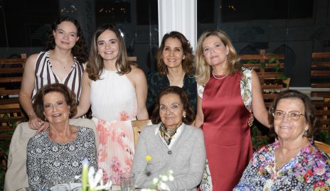  Alejandra Martins, Gabriela Martins, Cristina Ruiz, Eva Anaya, Coco Pizzuto, Priscila Leyva y Martha Pizzuto.