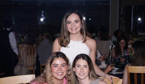  Isa Motilla, Gabriela Martins y Nuria Oliva.