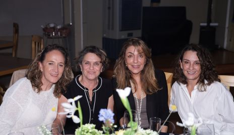  Clara Perogordo, Alicia Vertiz, Nuria Lozano y Gloria Martínez.