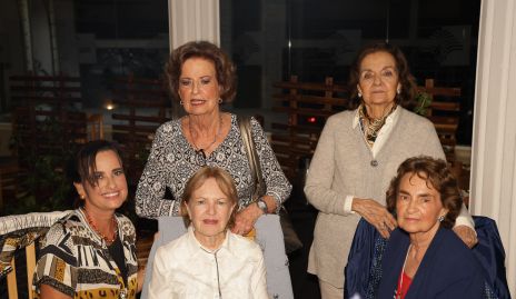  Maricarmen Cambeses, Coco Pizzuto, Lynnette Pizzutto, Priscila Leyva y Menchus.