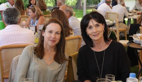  Diana Olvera y Vicky Cabrero.