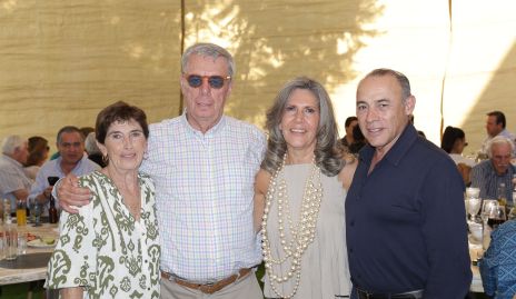  Maggie Jourdain, Patricio Jourdain, Gabriela Nieto y Enrique Nieto.