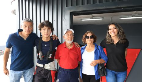  Héctor, Mariano Meyer, Crescencio Rodríguez, Josefa Vega y Diana Rodríguez.