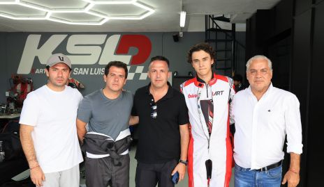  Mauricio Torres, JorgeTorres, Alberto Torre, Santiago Torre y Jorge Torres.