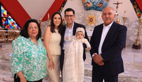  Victoria Pérez, Verónica Ortuño, Raúl Martínez, Paula y Raúl Martínez.