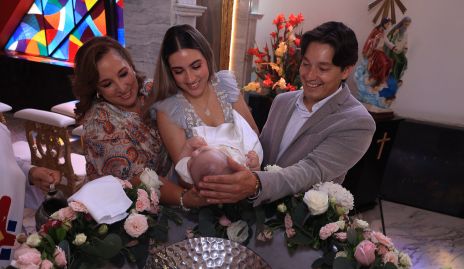  Adriana Enríquez, Mariana Zapata, Ricardo Figueroa y Nicolás.