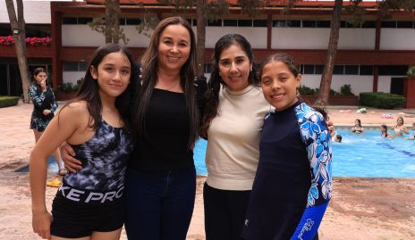  Regina Moreno, Minerva Vea, Ivet Salomón y Camila Ayala.