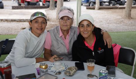   Lilian Muñoz, Paty del Peral y Mariana González.