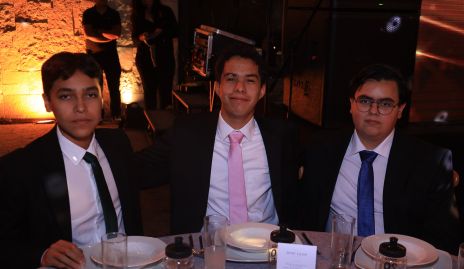  Gonzalo Villanueva, Poncho García y Eduardo de la Peña.
