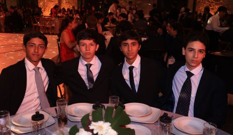  Emilio Vázquez, Alejandro Ponce, Diego Rentería y Julio Ortiz.