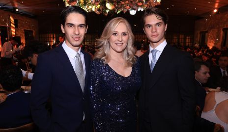  César Morales, Gabriela Dorador y Gabriel Morales.