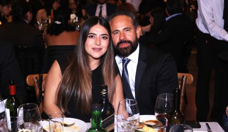  Irsa Meneses y Arturo Palafox.
