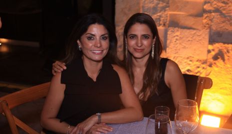  Cristina Suárez y Karla Escobedo.
