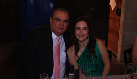  Gerardo Flores y Fernanda Wallen.