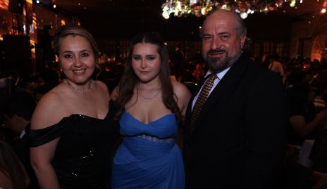  Antonia Castillo y Guillermo Enríquez con su hija Fernanda.