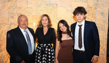  Toño Curiel, Ania Curiel, Ana Luz Soto y Joaquín Morón.