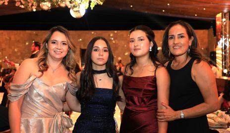  Regina Stevens, Lía Torre, Majo González y Rocío López.