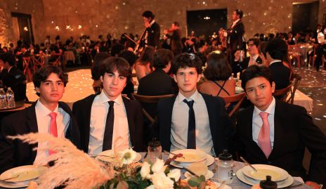  Gonzalo Martínez, Javier Herrán, Andrés Nieto y Adrián Leiva.
