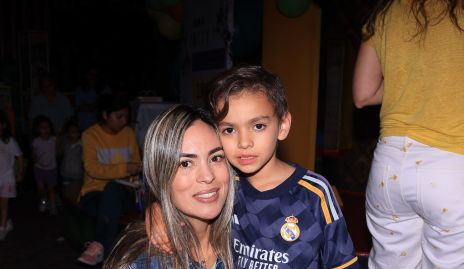  Elizabeth Berrones y Diego Ruiz.