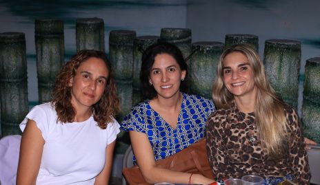  Daniela Villasuso, Claudia Díaz de León y Adelina Zendejas.