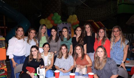  Las mamás.