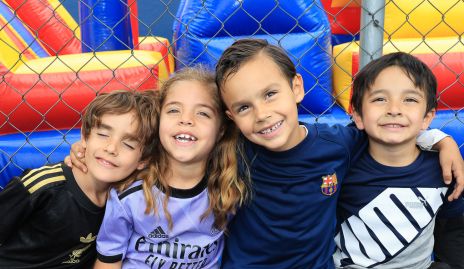  Sebastián Torres, María Andrea Delgado, Marcelo Mejía y Fernando.