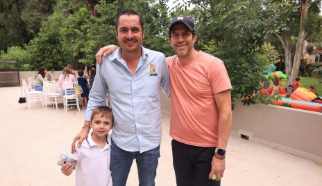  Pablo Almazán, Carlos Almazán y Alejandro Lomelí.