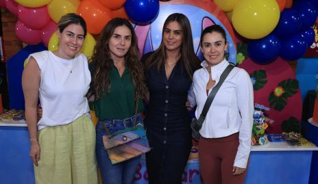  Andrea Fernández, Claudia Pérez, Bárbara Berrones y Fernanda Pérez.