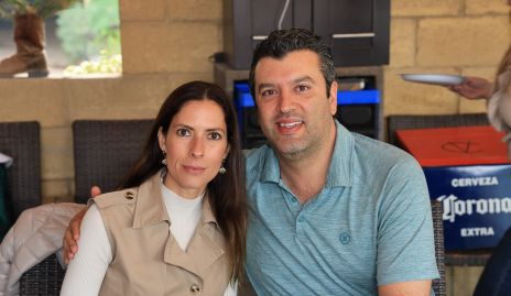  May Chávez y Juan Carlos Herrera.