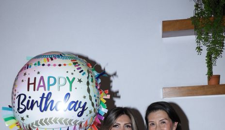  Verónica de Zamanillo y Nancy López.