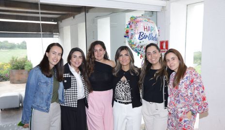  Brenda González, Karla Hernández, Pupi Torrescano, Verónica de Zamanillo, Elizabeth Estévez y Bibi Perea.