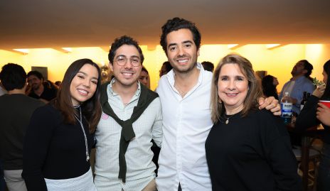  Ale Michel, Roberto Michel, Rodrigo Michel y Marisol Hernández.
