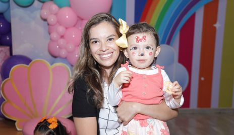  Sofía Gómez y Estefani Noyola.