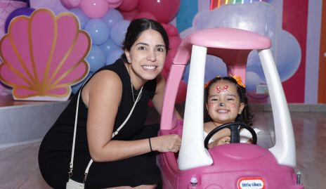  Adriana Estrada y Melina Dibildox.