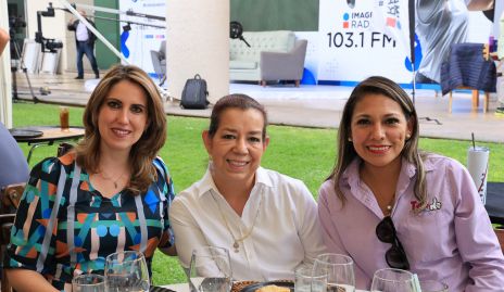  Raquel Abad, Ana Laura Burciaga y Beti Vidales.