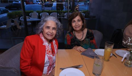  Begoña Sarabia y Sofía Robles.