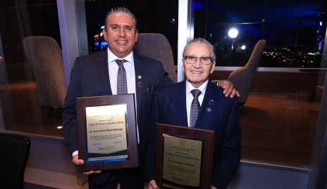  Juan Ariel Reyes y Juan Reyes.