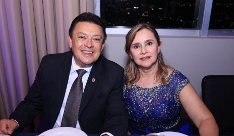  Ricardo Pérez y Elvia Pérez.