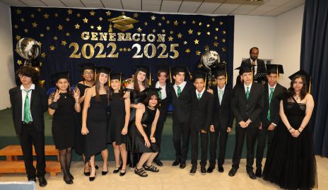  Graduados de Secundaria del Instituto Seven Hills.