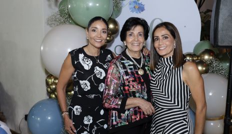 Lety Stevens, Carmela Stevens y Came Stevens.