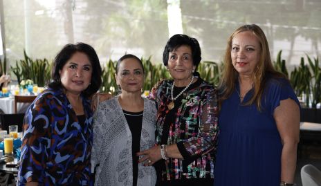  Lili Mendez, Yolanda Madrigal, Carmela Stevens y Lolita Puente.
